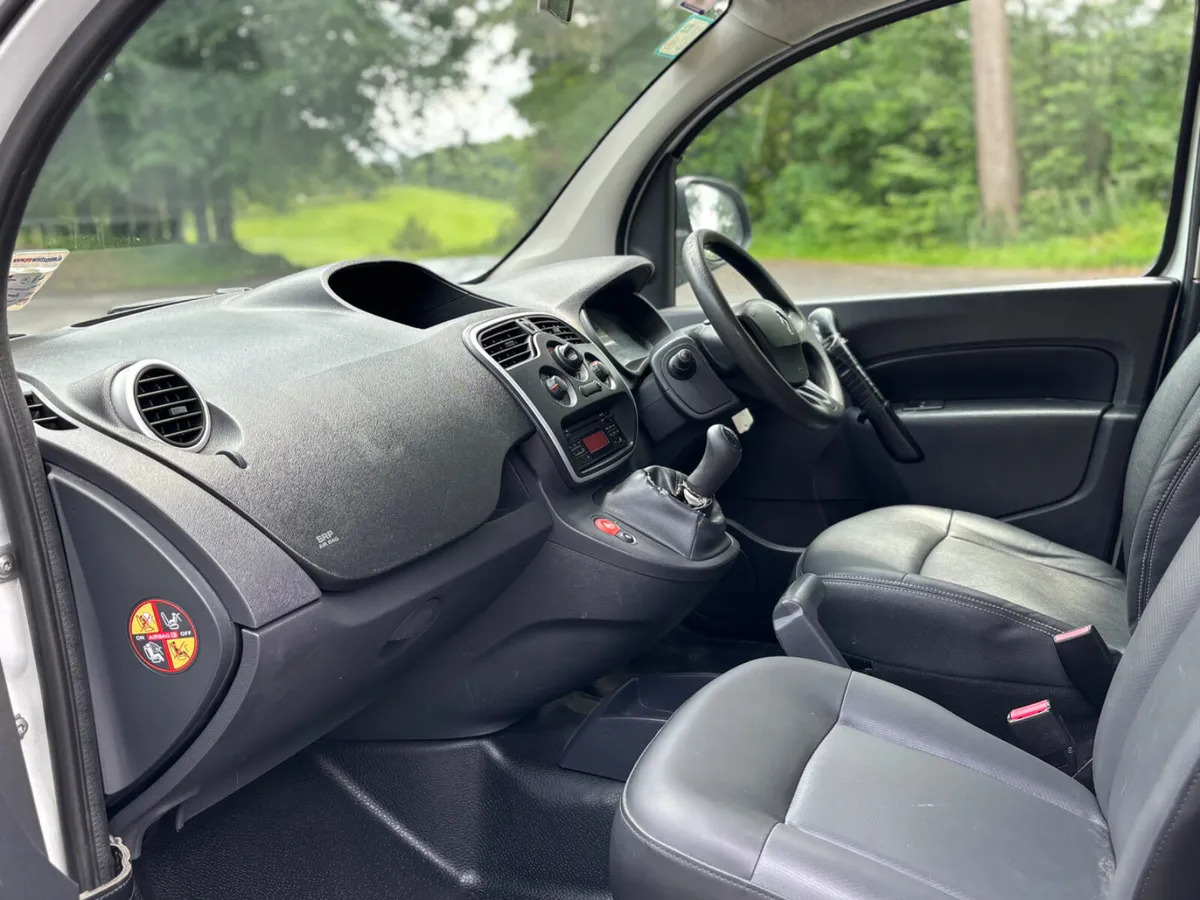 2019 Renault Kangoo vat included ⭐️ - Image 3
