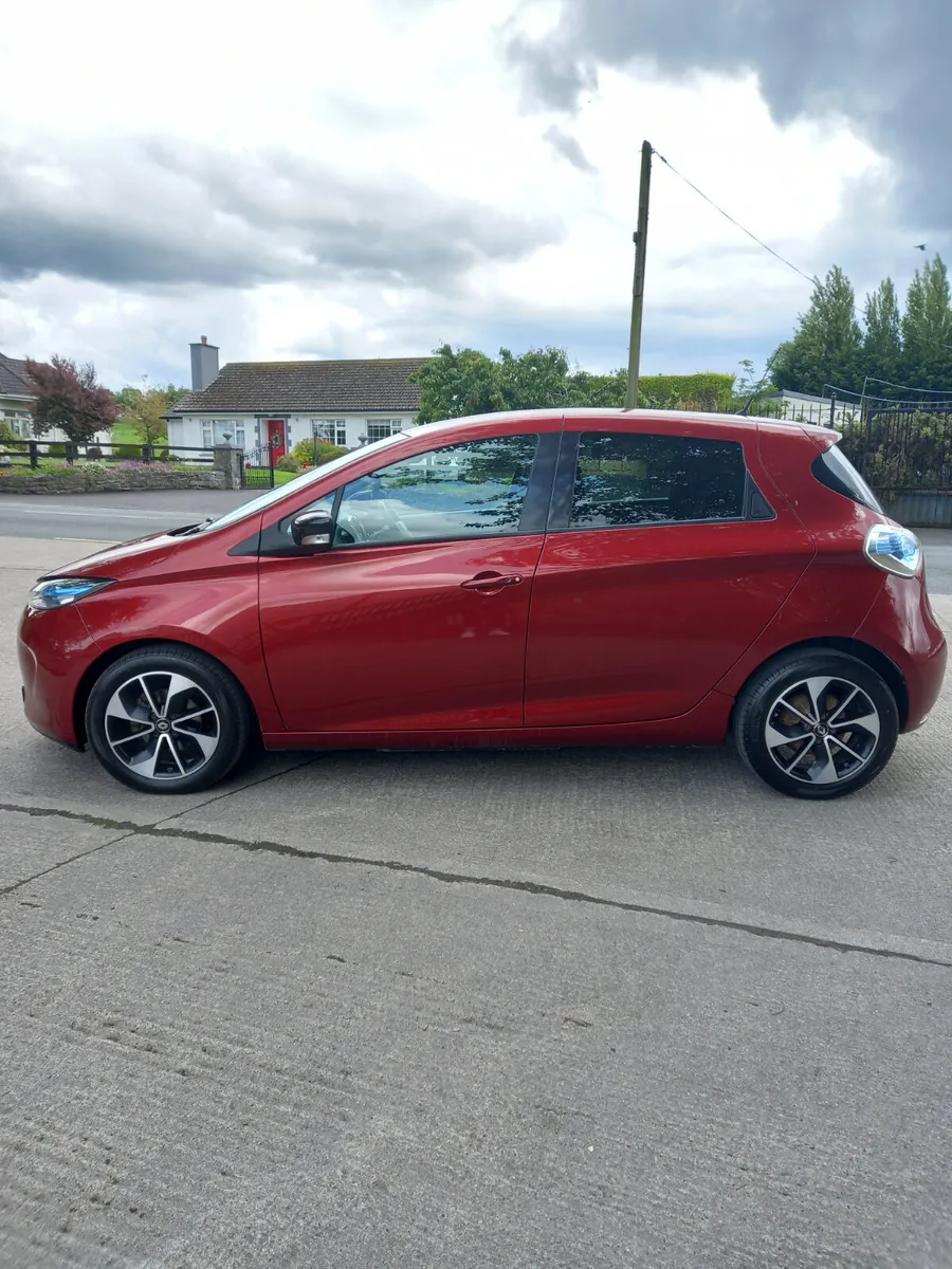 2018 Renault Zoe Dynamique Electric - Image 1