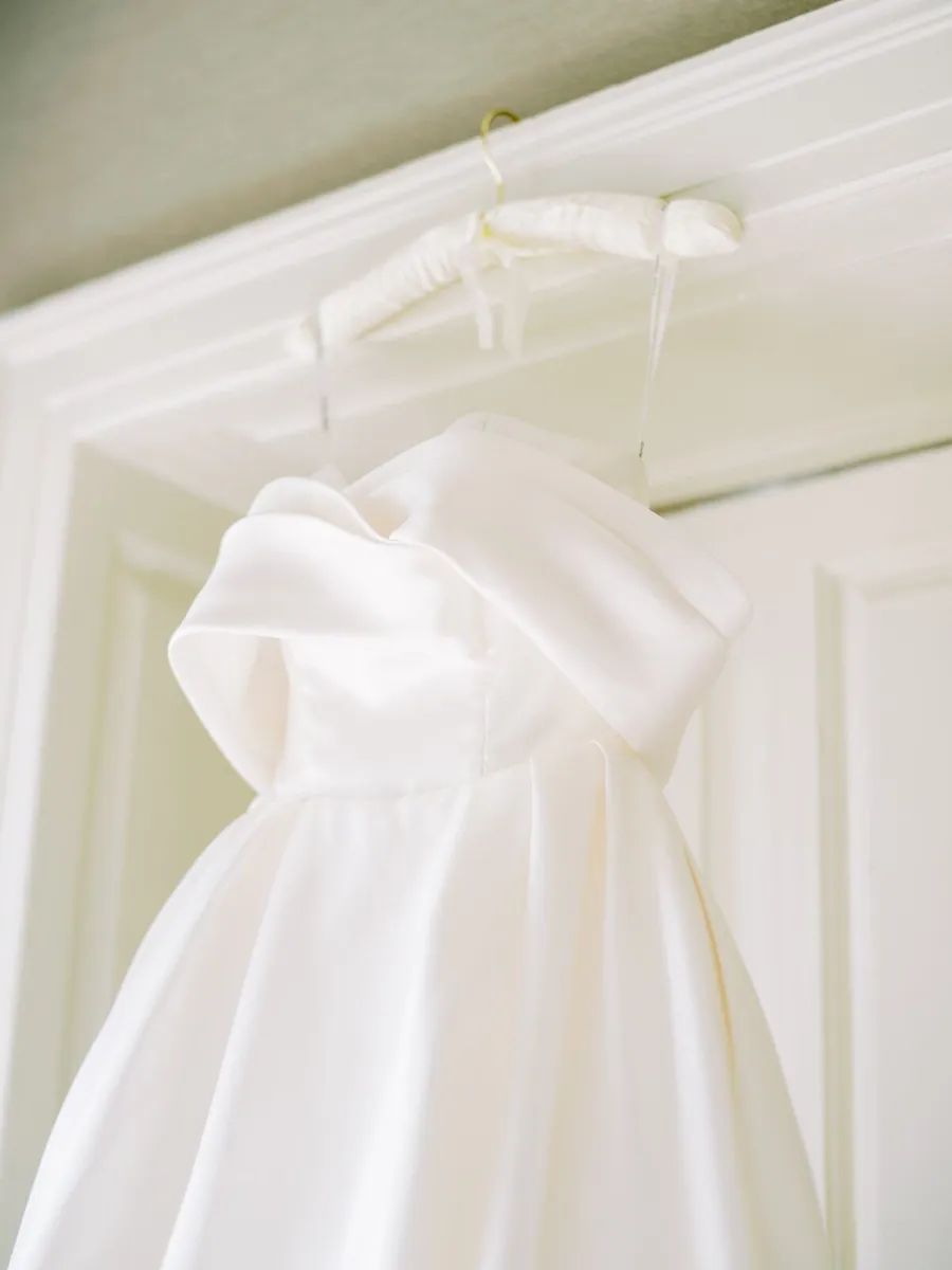 2 wedding dresses and veil (bought for 7000€) - Image 4