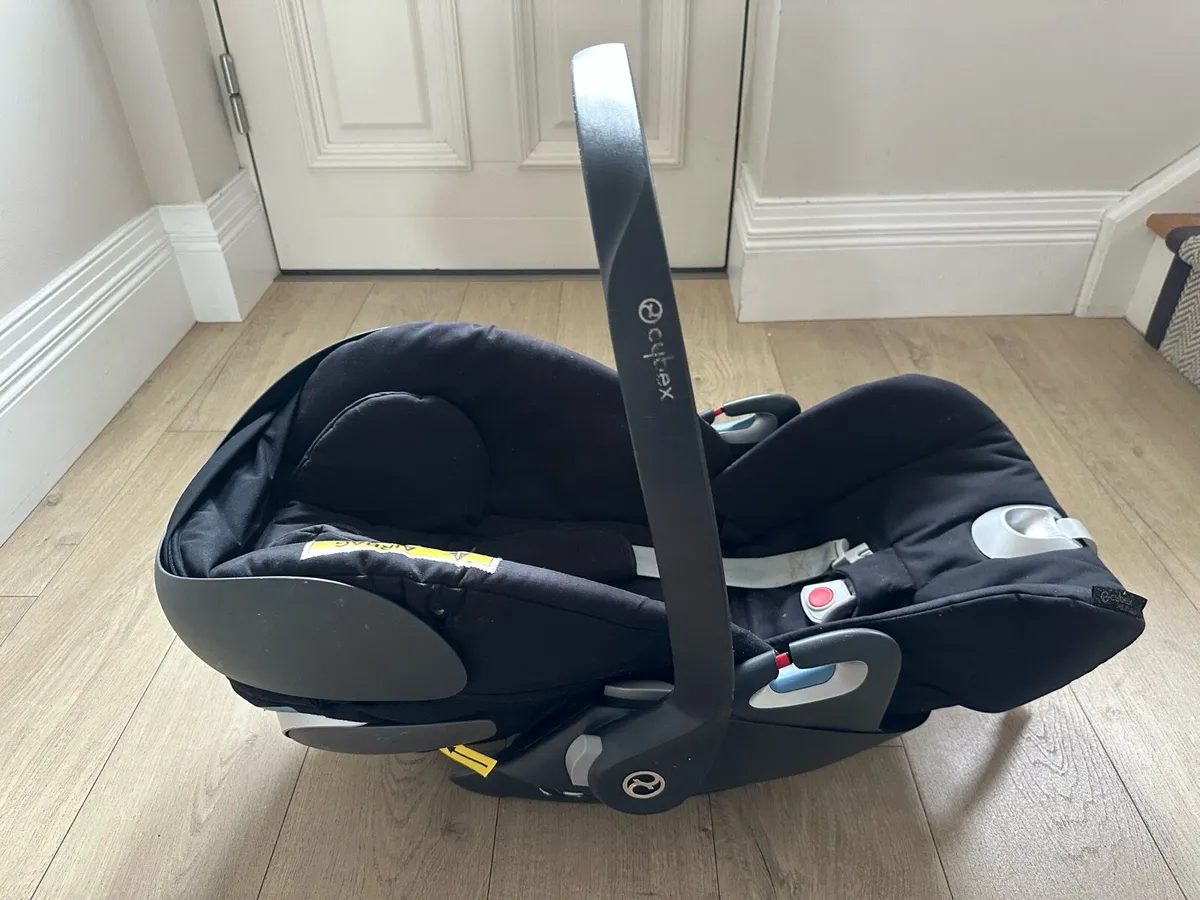 Cybex cloud baby car seat - Image 4