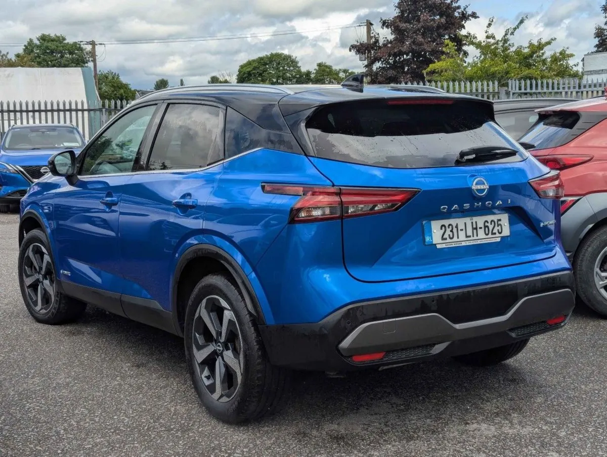 Nissan QASHQAI Epower SV Premium 2 Tone - Image 4