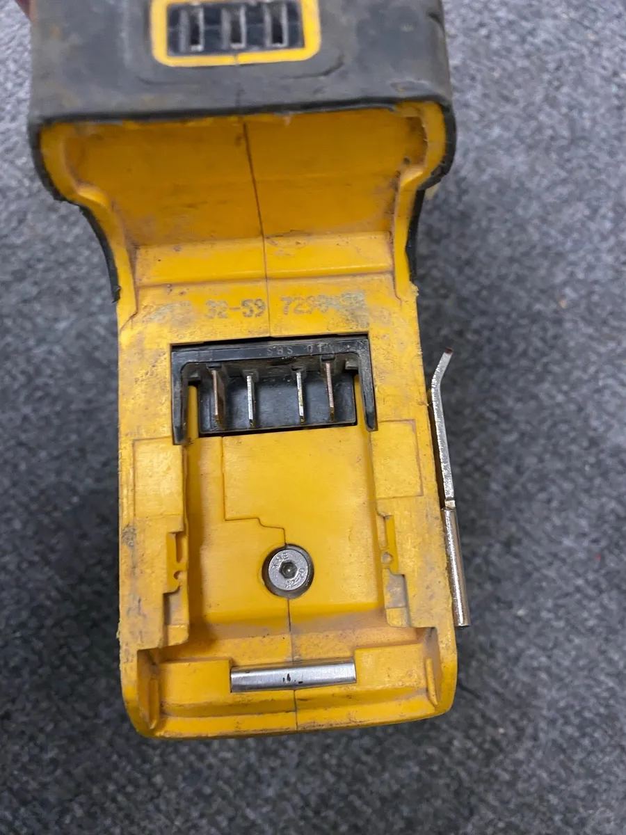 Dewalt drill SDS DCH273 - Image 4