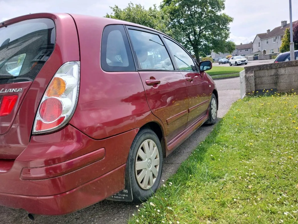 Car - Image 3