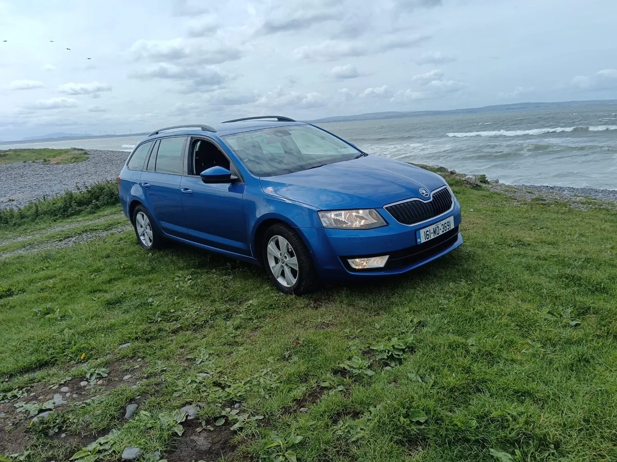 2016 Skoda Octavia 1.6 TDI 6 Speed  Green line - Image 1