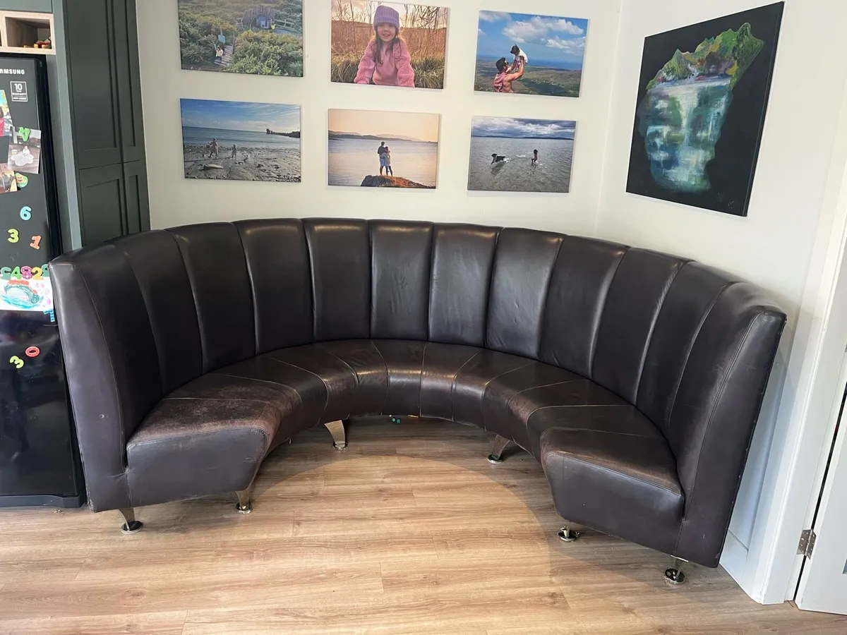 Circular Bench/ Couch - Image 1