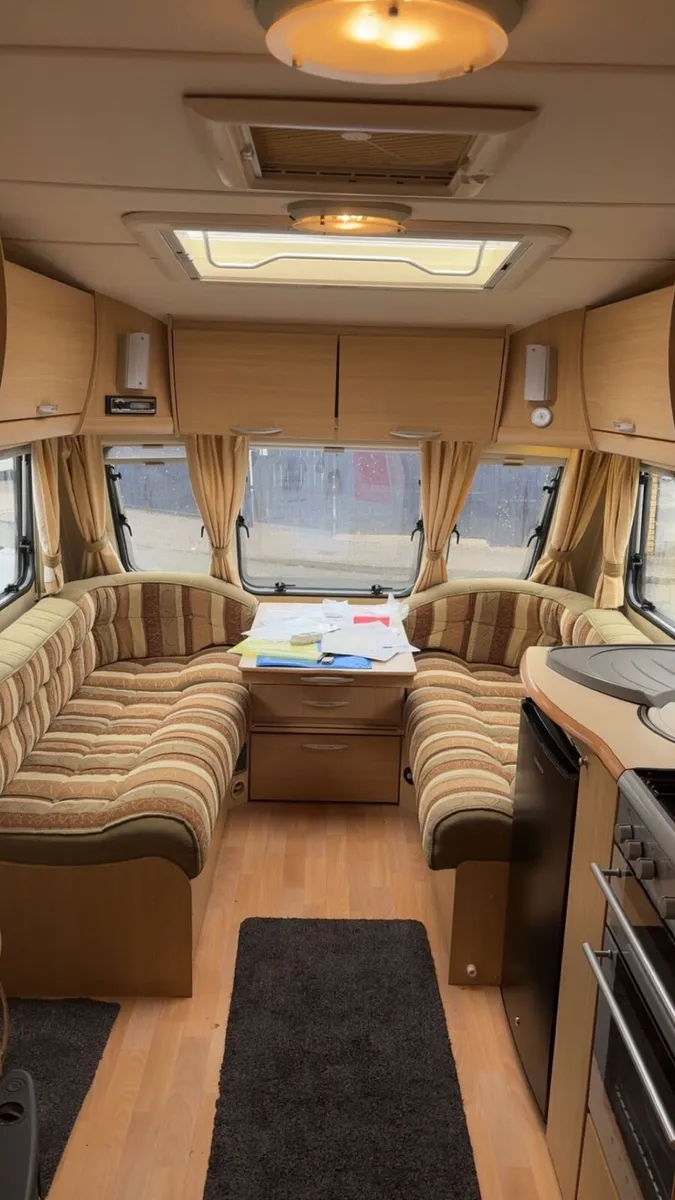 2010 Abbey 4/5 berth fixed bed & remote mover - Image 4