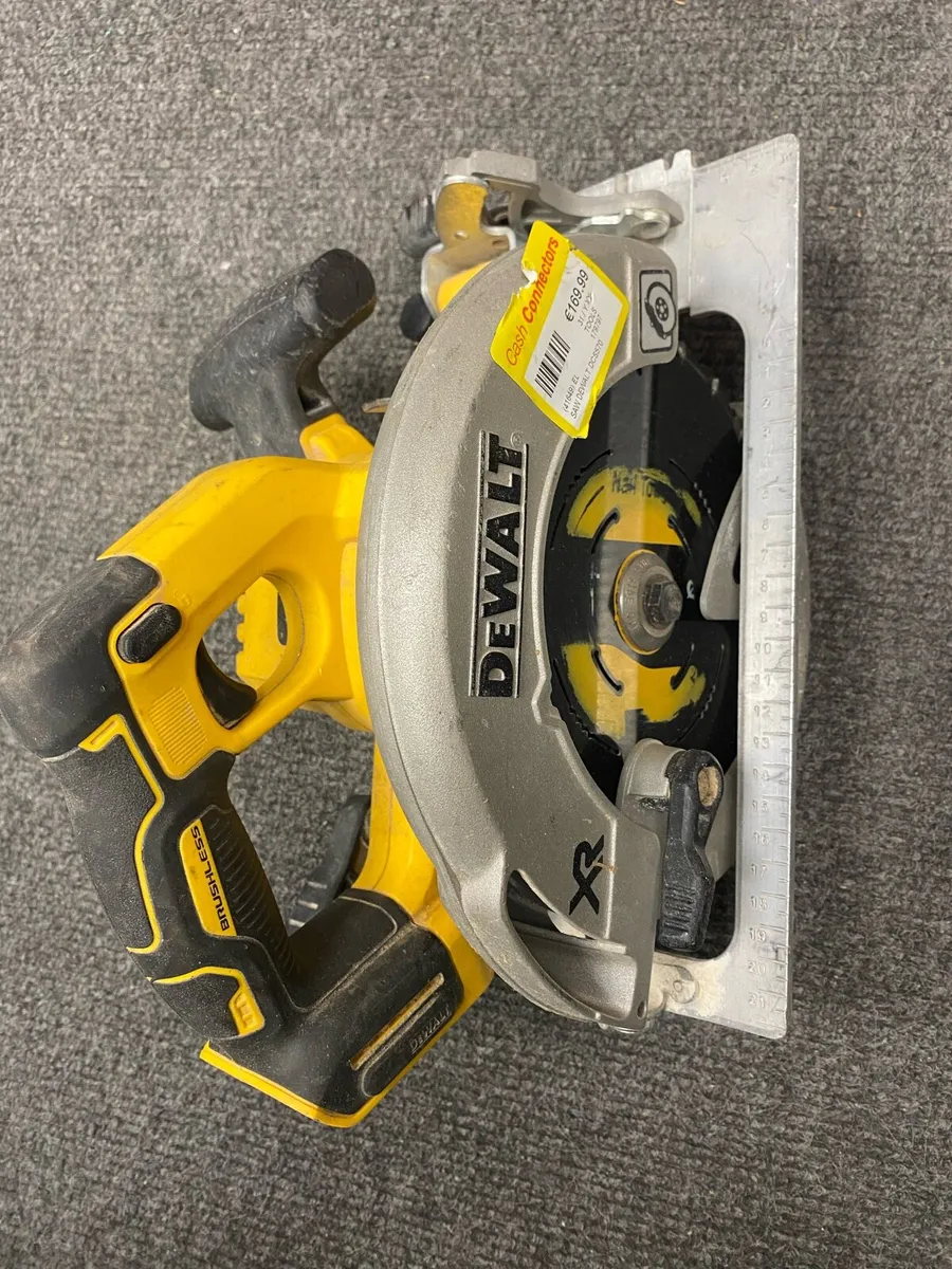 Dewalt Circular Saw DCS570 - Image 1