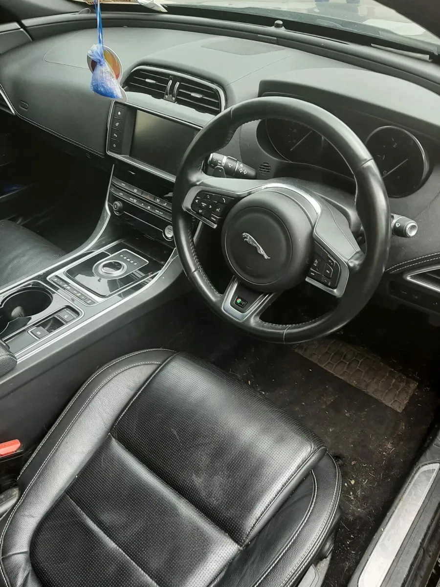 Jaguar xe r sport 2016 please read add - Image 3