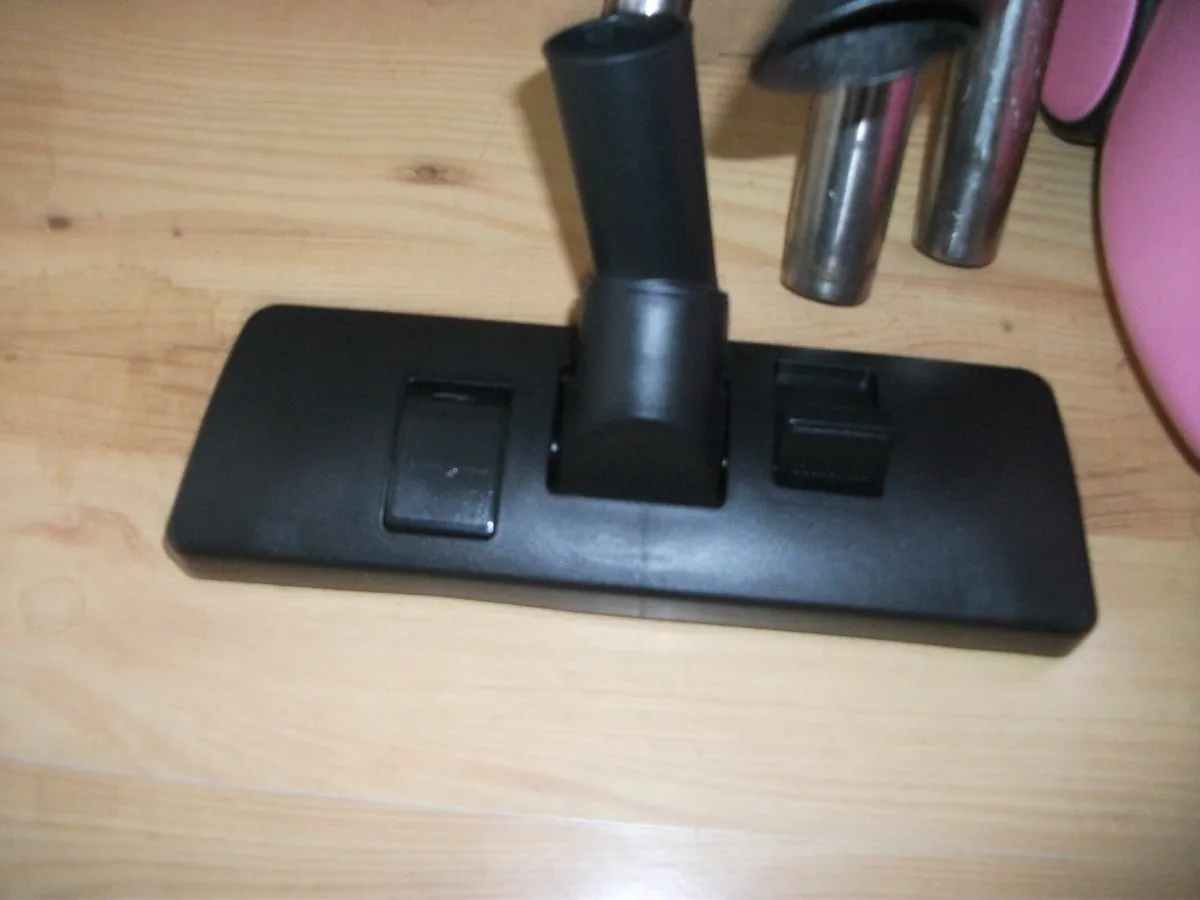 Henry Pink Hetty  Hoover - Image 2
