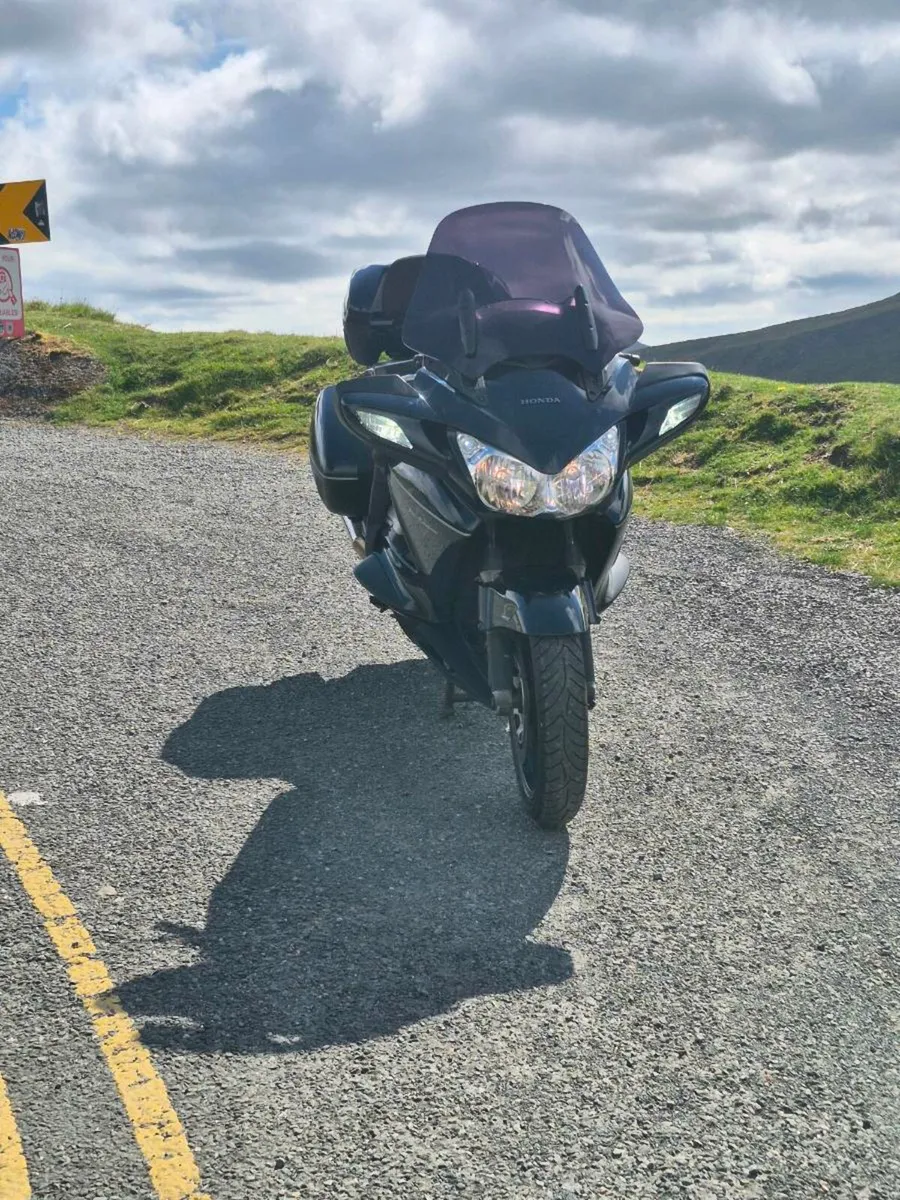Honda ST1300 - Image 1