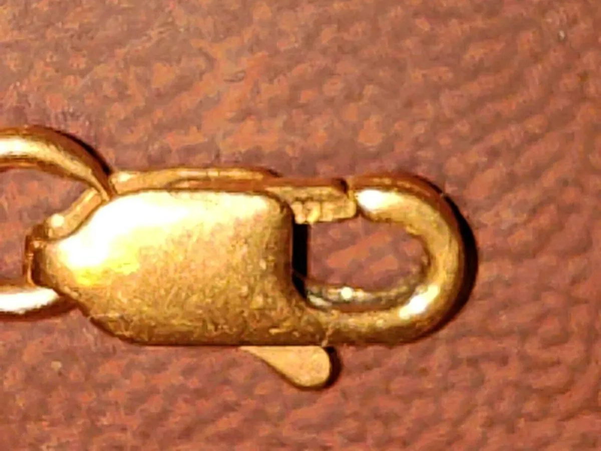 CHUNKY T-BAR, 9CT Solid Gold 8.72 Gram Bracket ! - Image 4