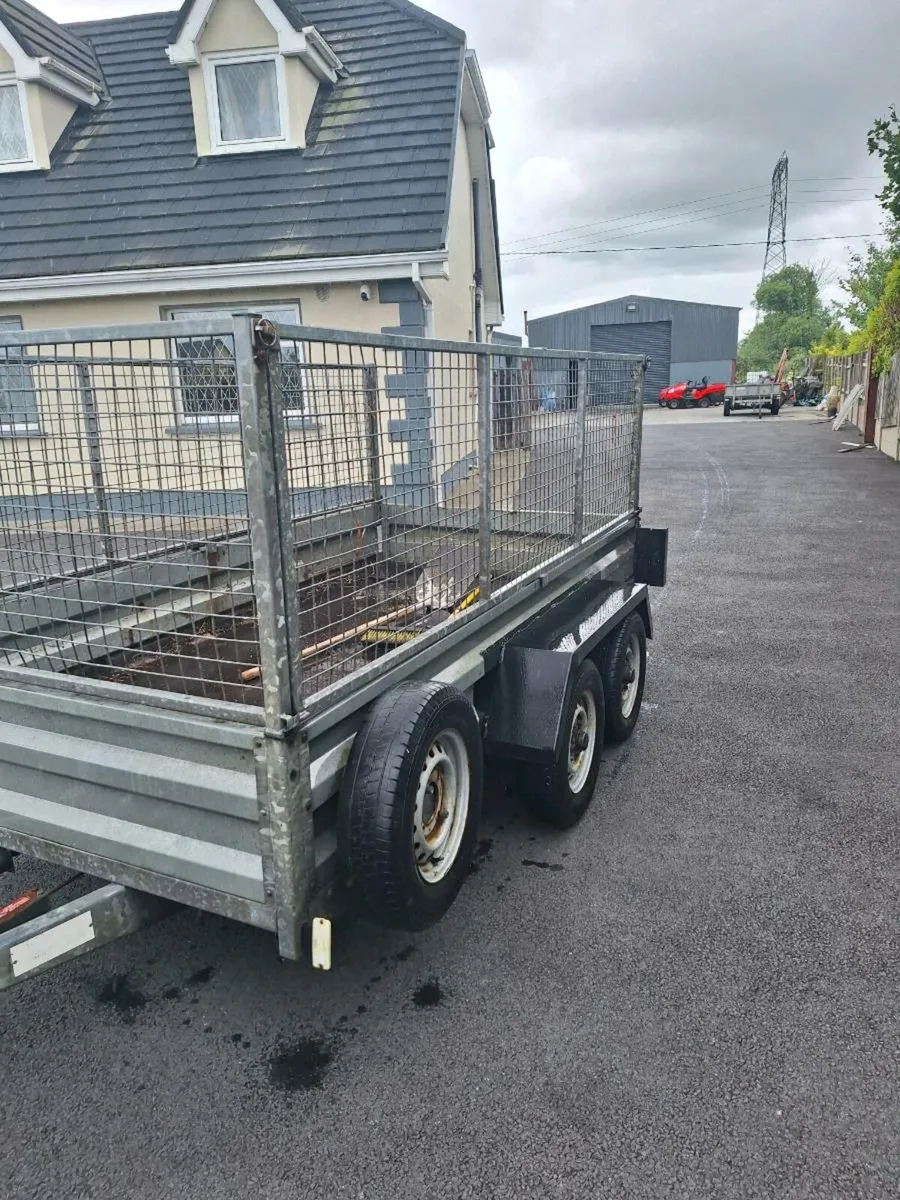 10x6ft 7 inches Trailer + Jeep - Image 2