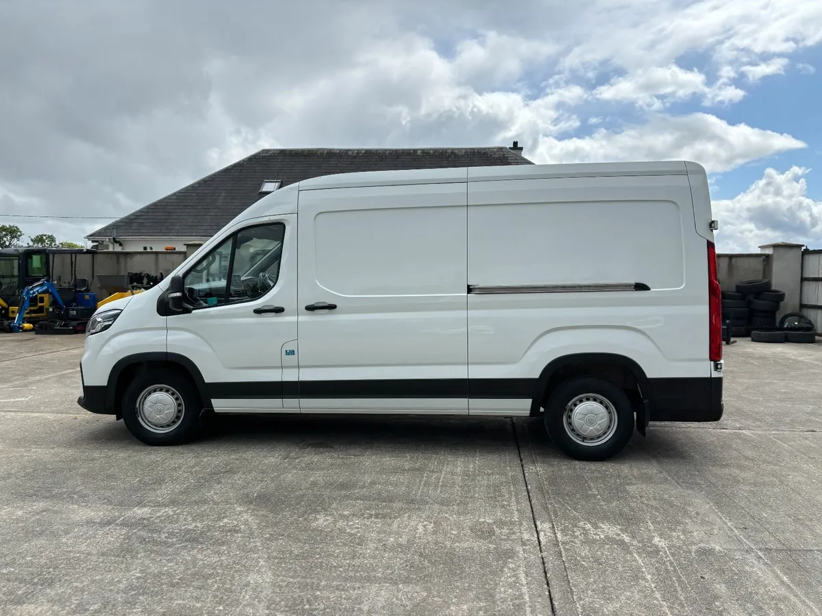 Maxus DELIVER 9 2023 - Image 4