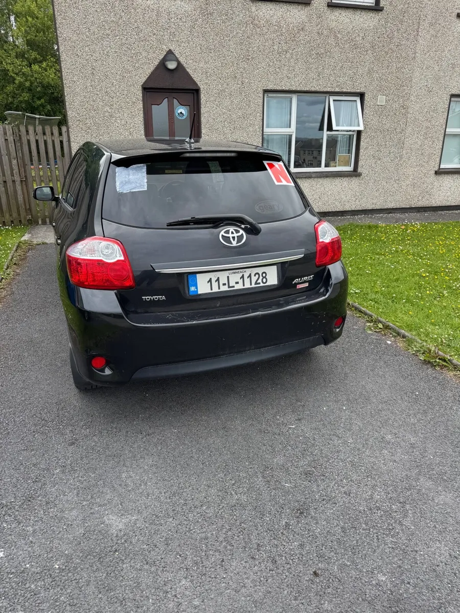 Toyota Auris 2011 - Image 4