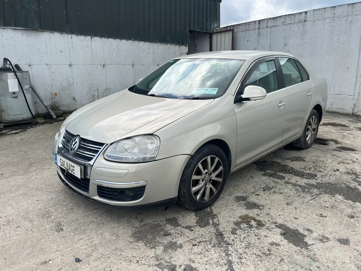 2010, VW Jetta - Image 3