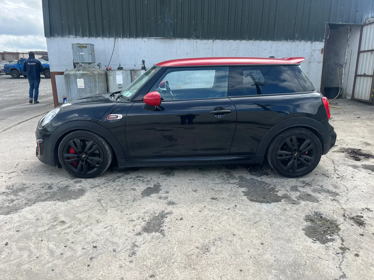 2017, Mini Cooper John Cooper Works Edition - Image 4