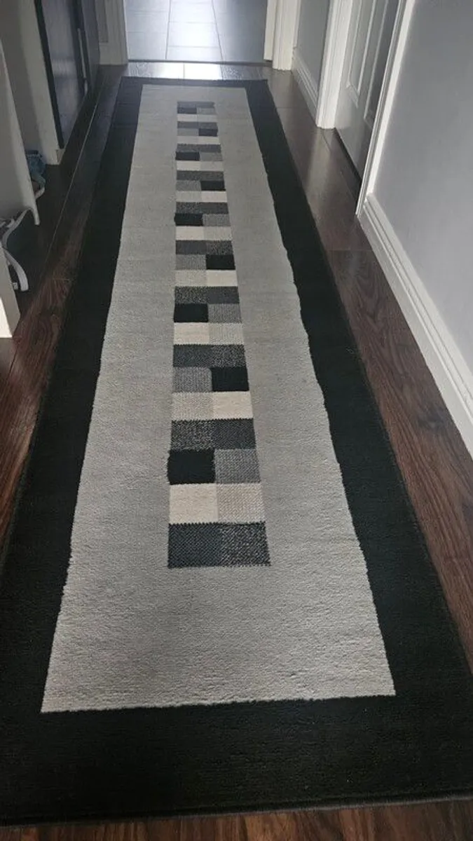 Rug - Image 1