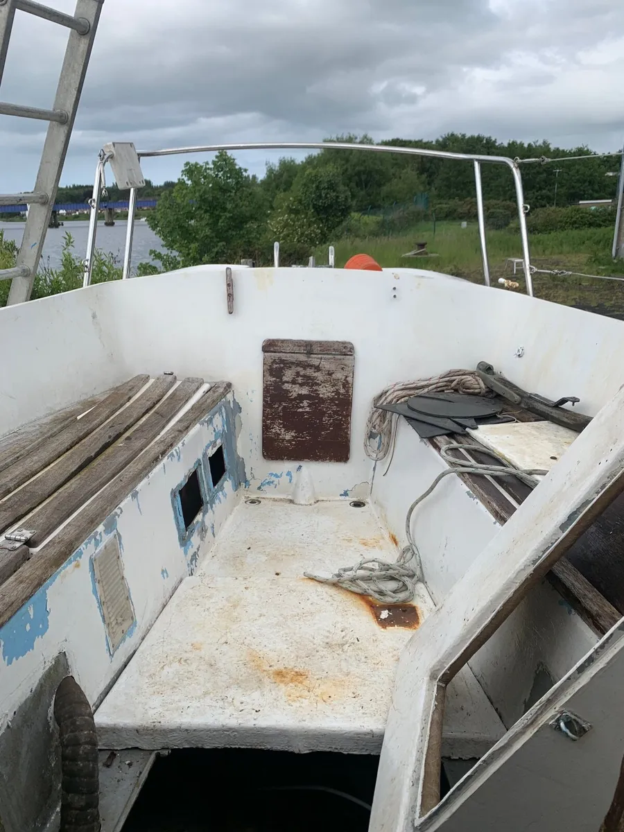 26’ Mac Wester sail boat - Image 3