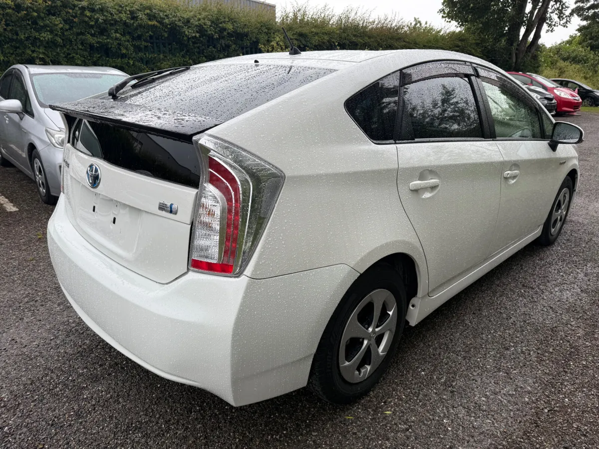 Toyota Prius lether seats!!! - Image 3