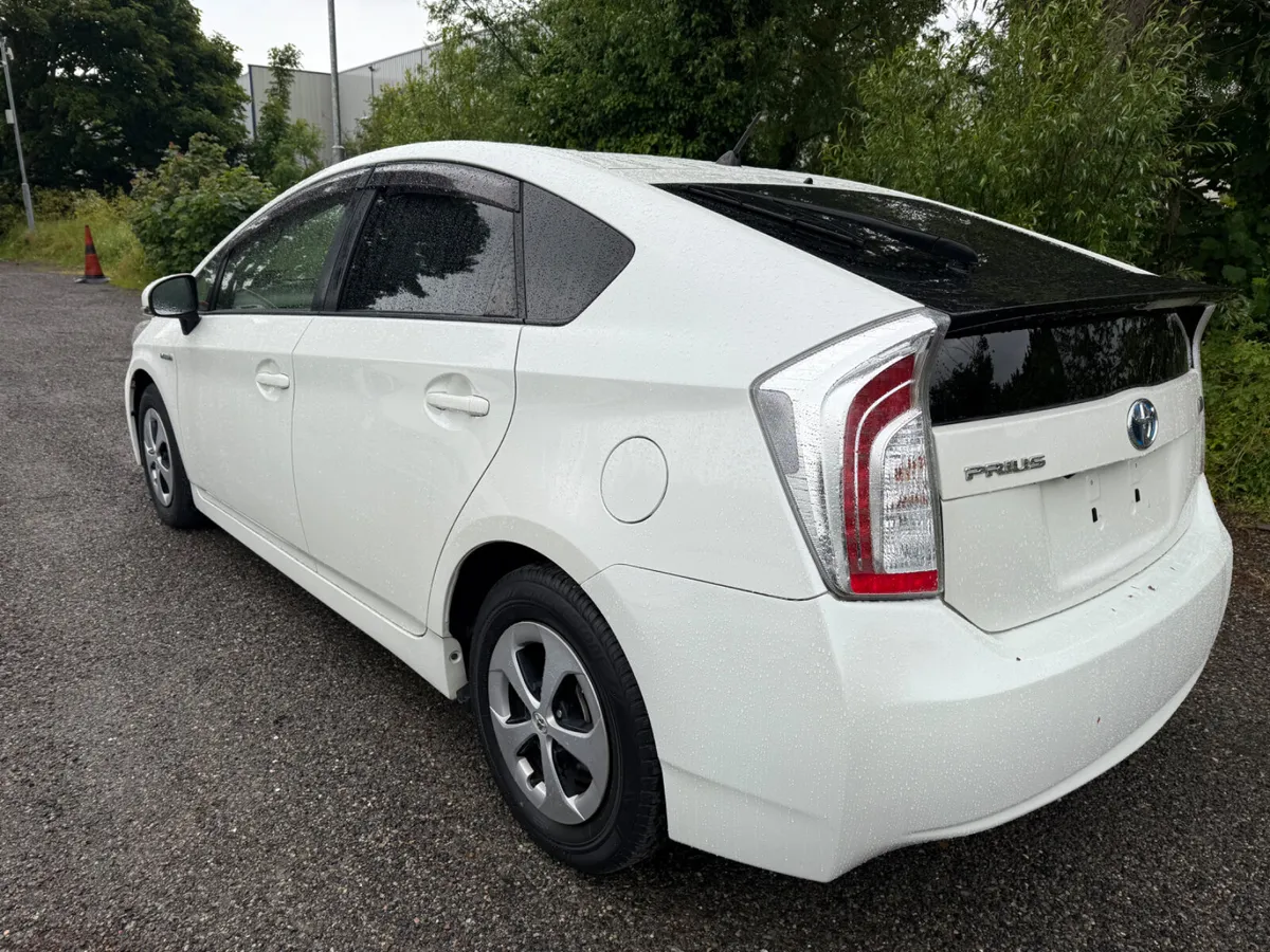Toyota Prius lether seats!!! - Image 4