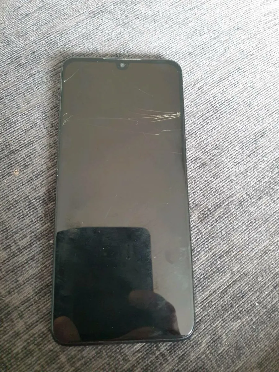 TCL...PHONE FOR PARTS .... - Image 2