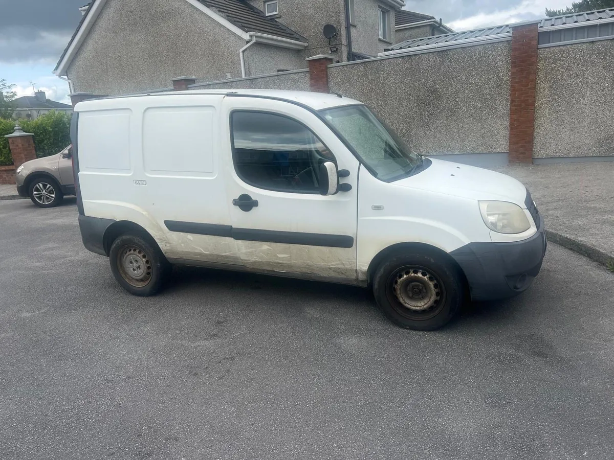Fiat DOBLO - Image 3