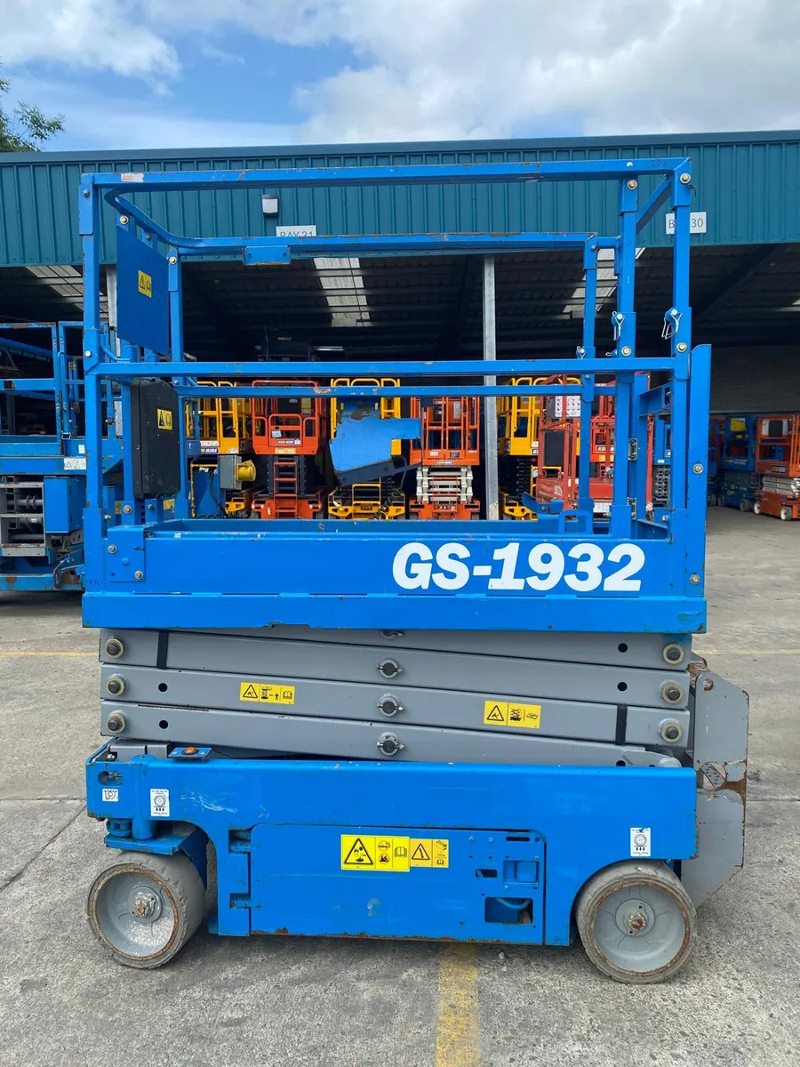 2016 GENIE GS1932 25FT ELECTRIC SCISSOR - Image 3