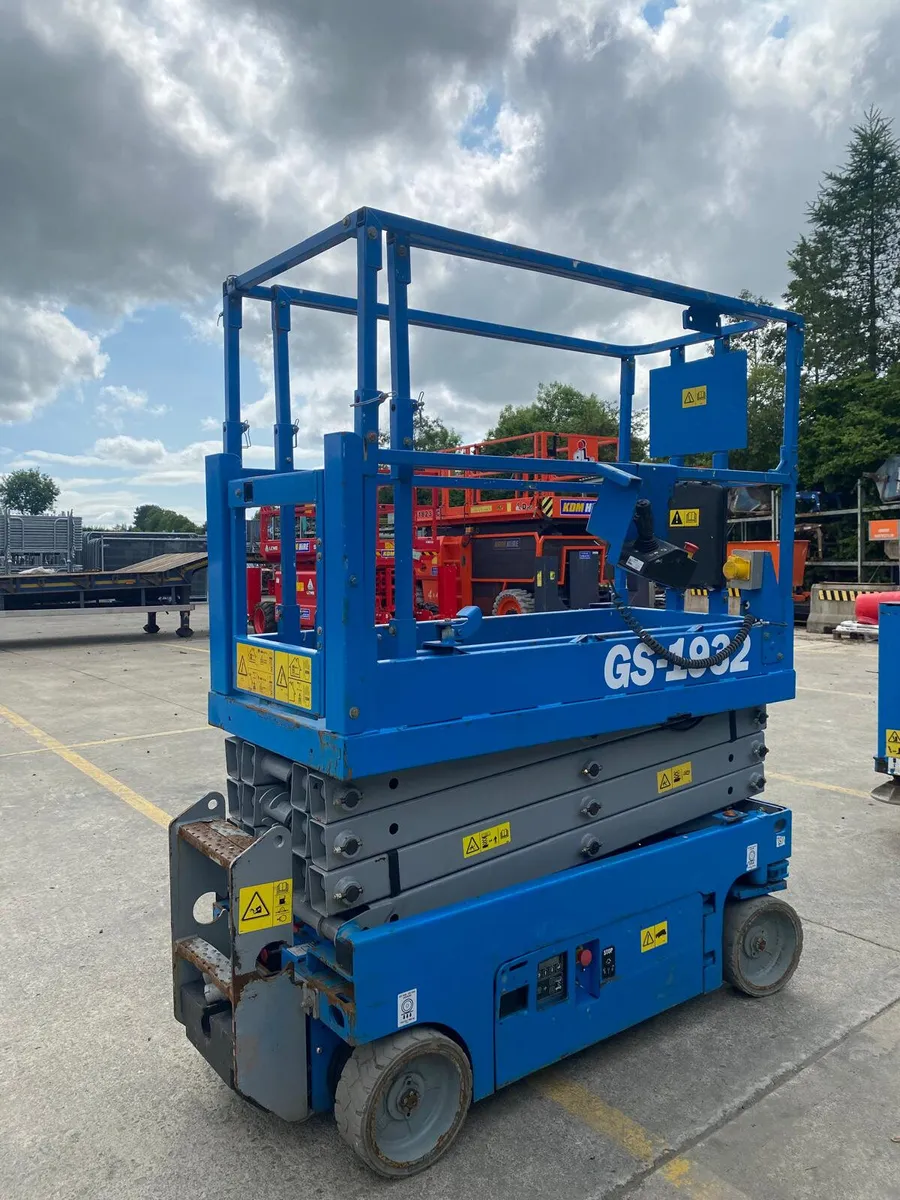 2016 GENIE GS1932 25FT ELECTRIC SCISSOR - Image 4