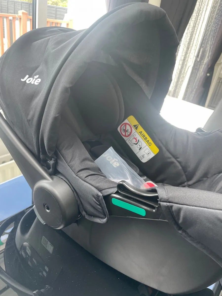 Baby seat - Image 1