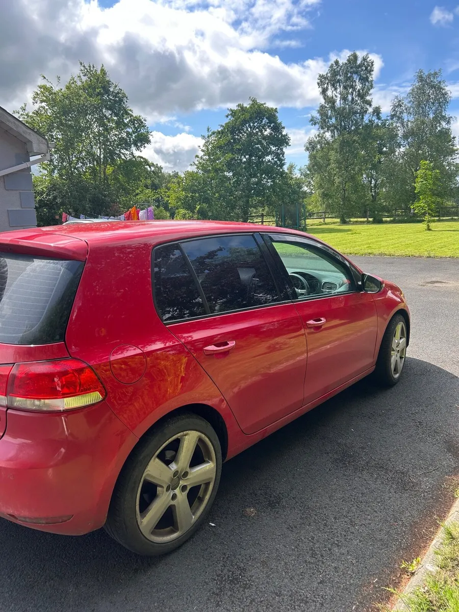 Volkswagen Golf 2011 - Image 3