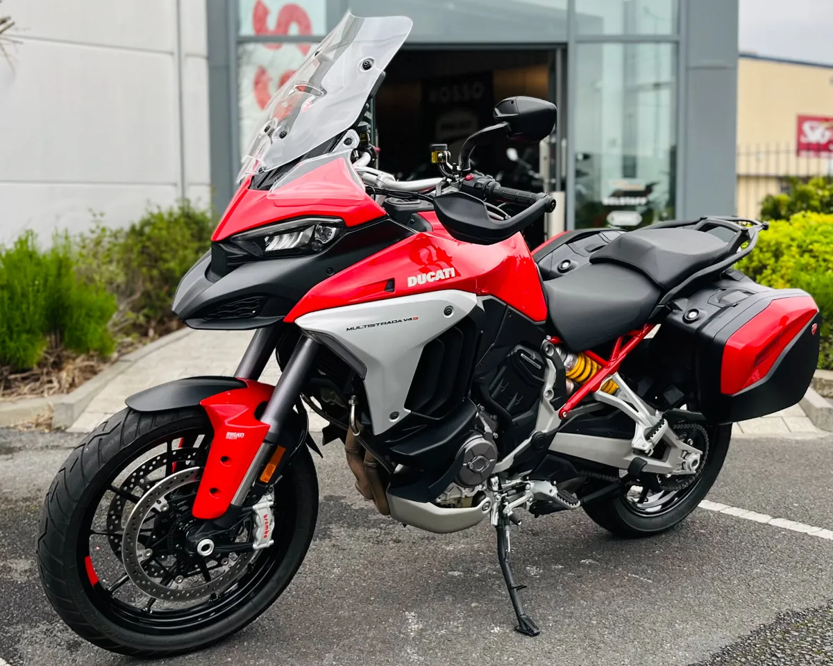 DUCATI MULTISTRADA V4 S RADAR & TRAVEL + EXTRAS - Image 3