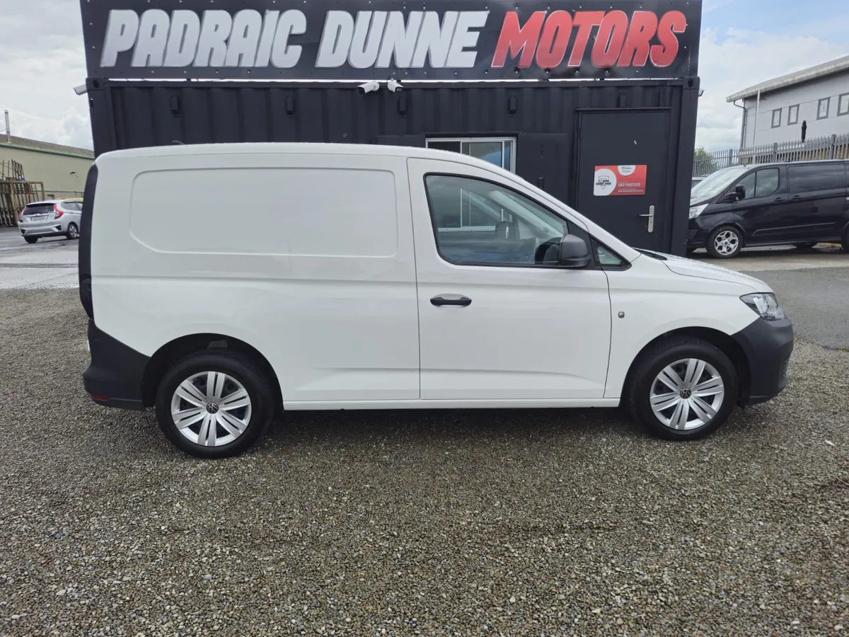 212 Volkswagen Caddy 2.0TDi 6 Speed - Image 3