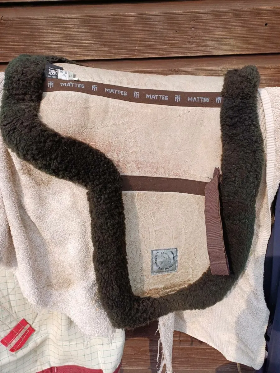 Mattes full sheepskin numnah - Image 1