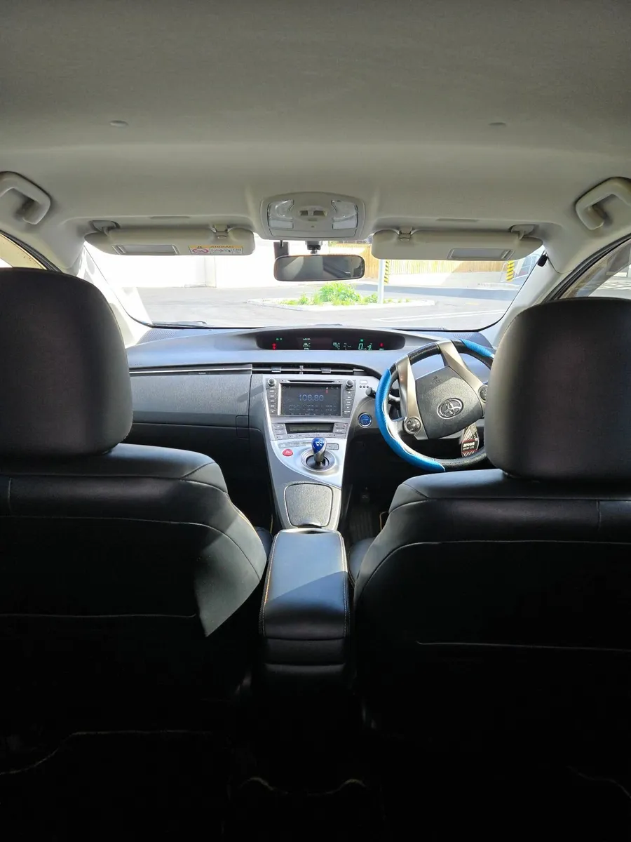 Toyota Prius 2014 - Image 4