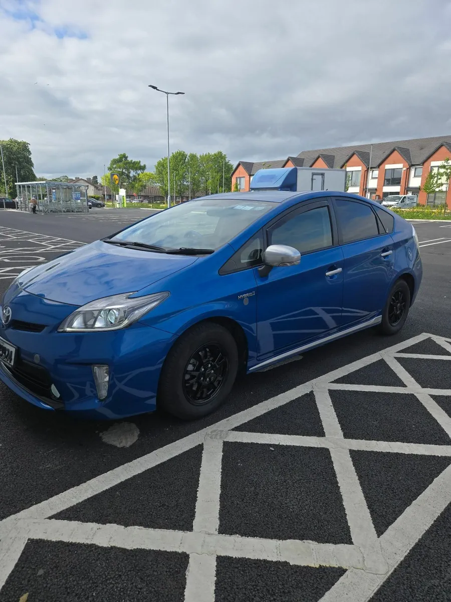 Toyota Prius 2014 - Image 1