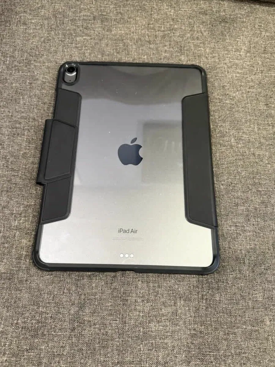 Apple iPad Air 5th Gen – 256GB - Image 4