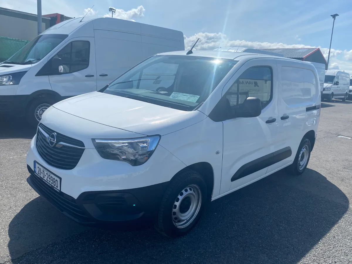 2021 Opel Combo 1.5 75BHP - Image 3