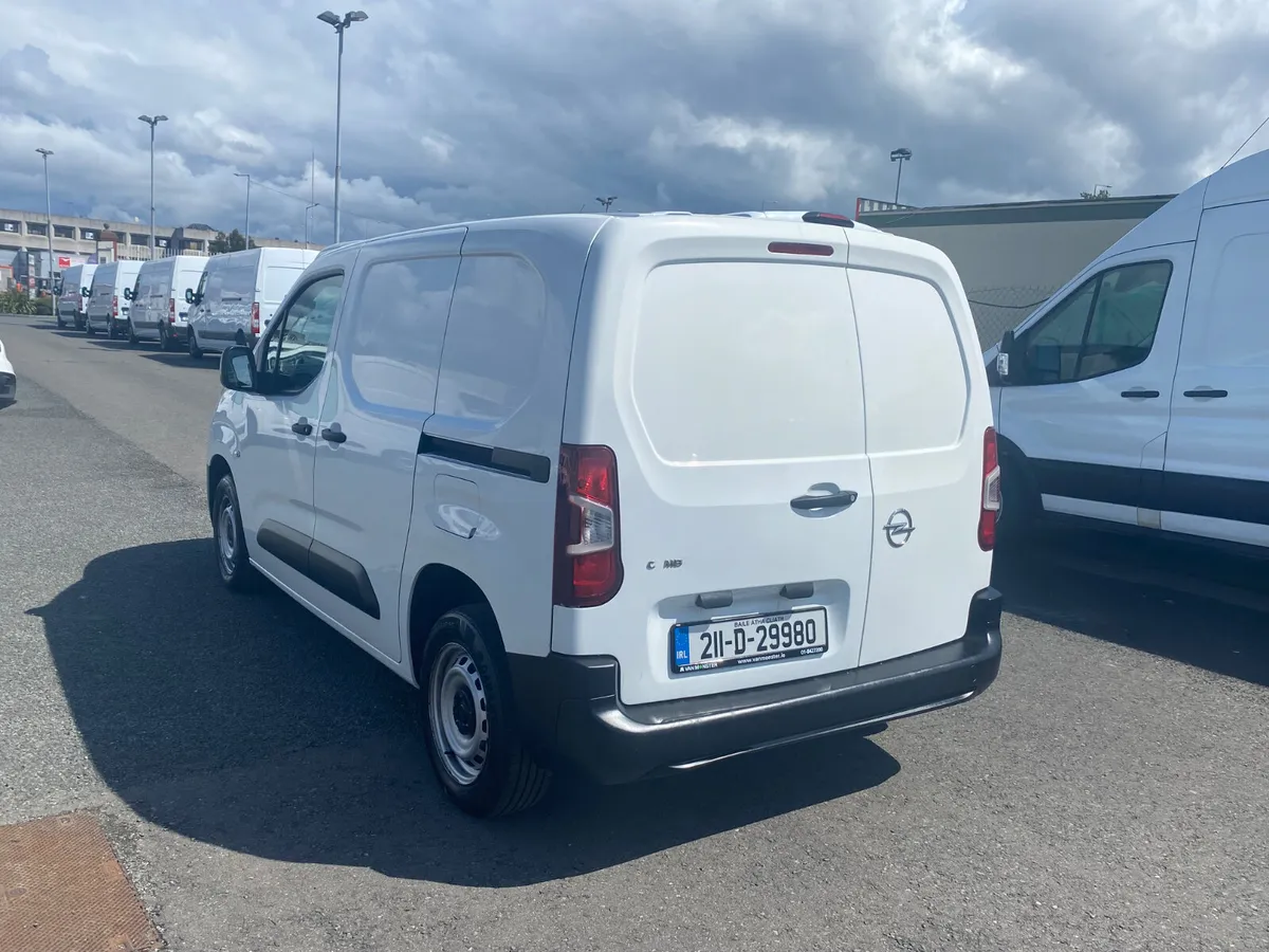2021 Opel Combo 1.5 75BHP - Image 4