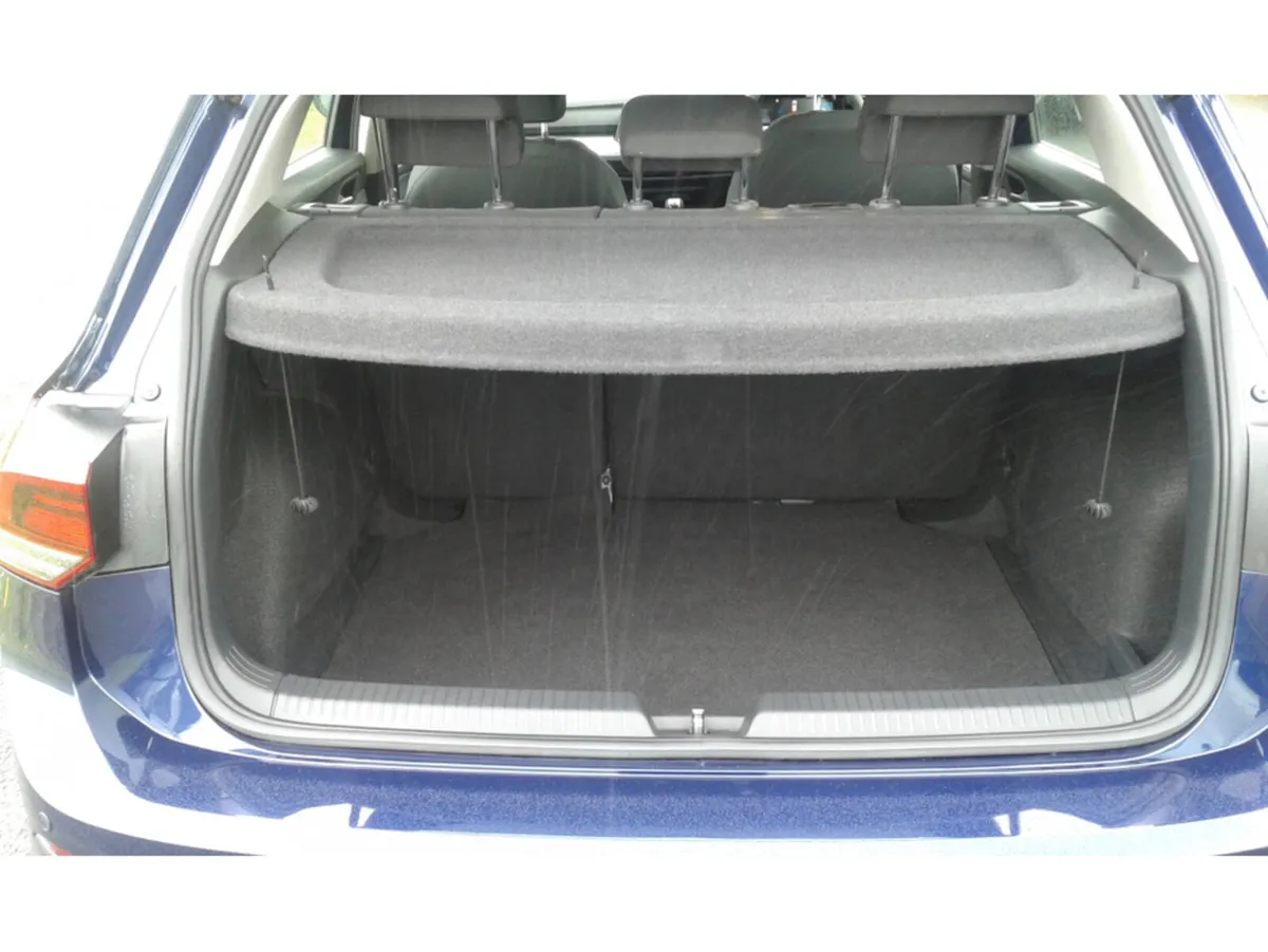 Volkswagen Golf 2.0 TDI 115HP 5DR - Image 2