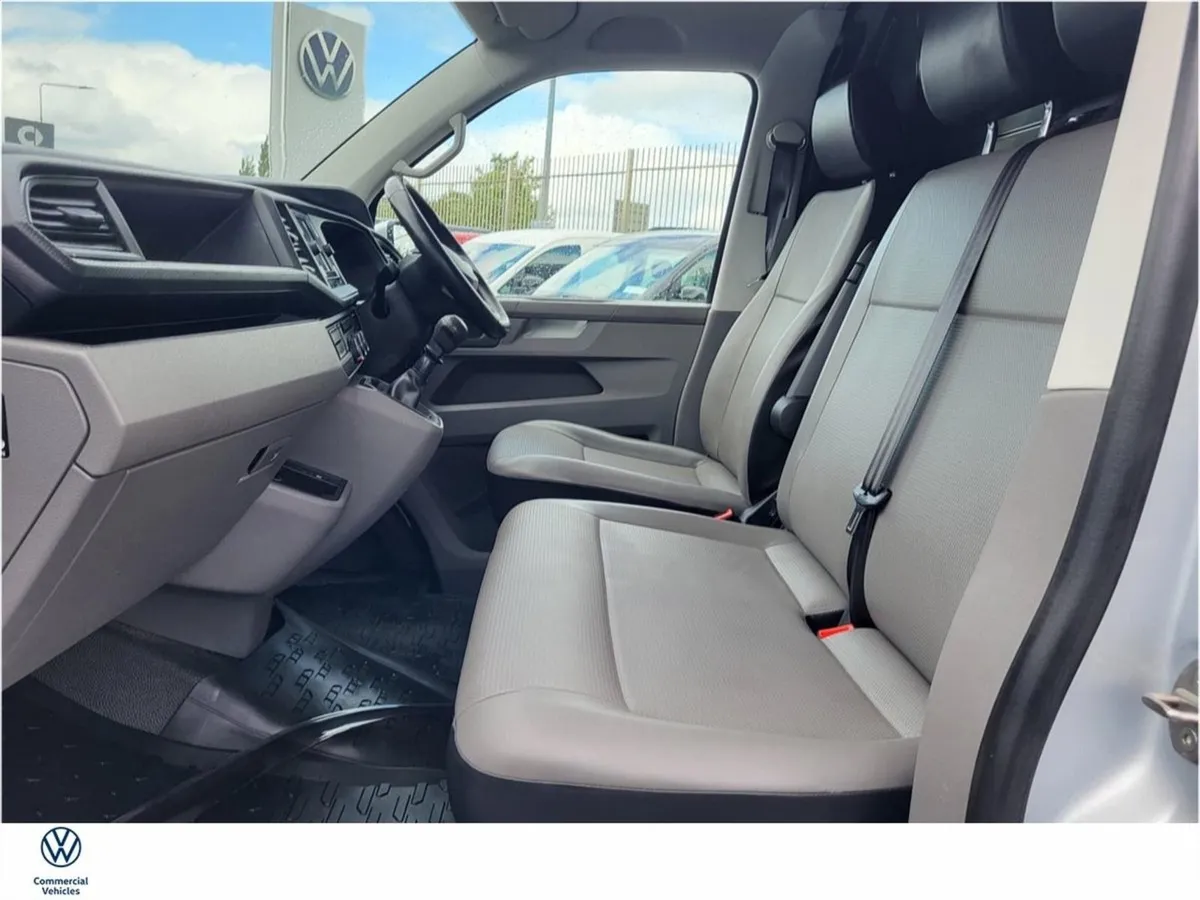 Volkswagen Transporter T6 30 PVL TL 2.0 TDI 150BH - Image 4