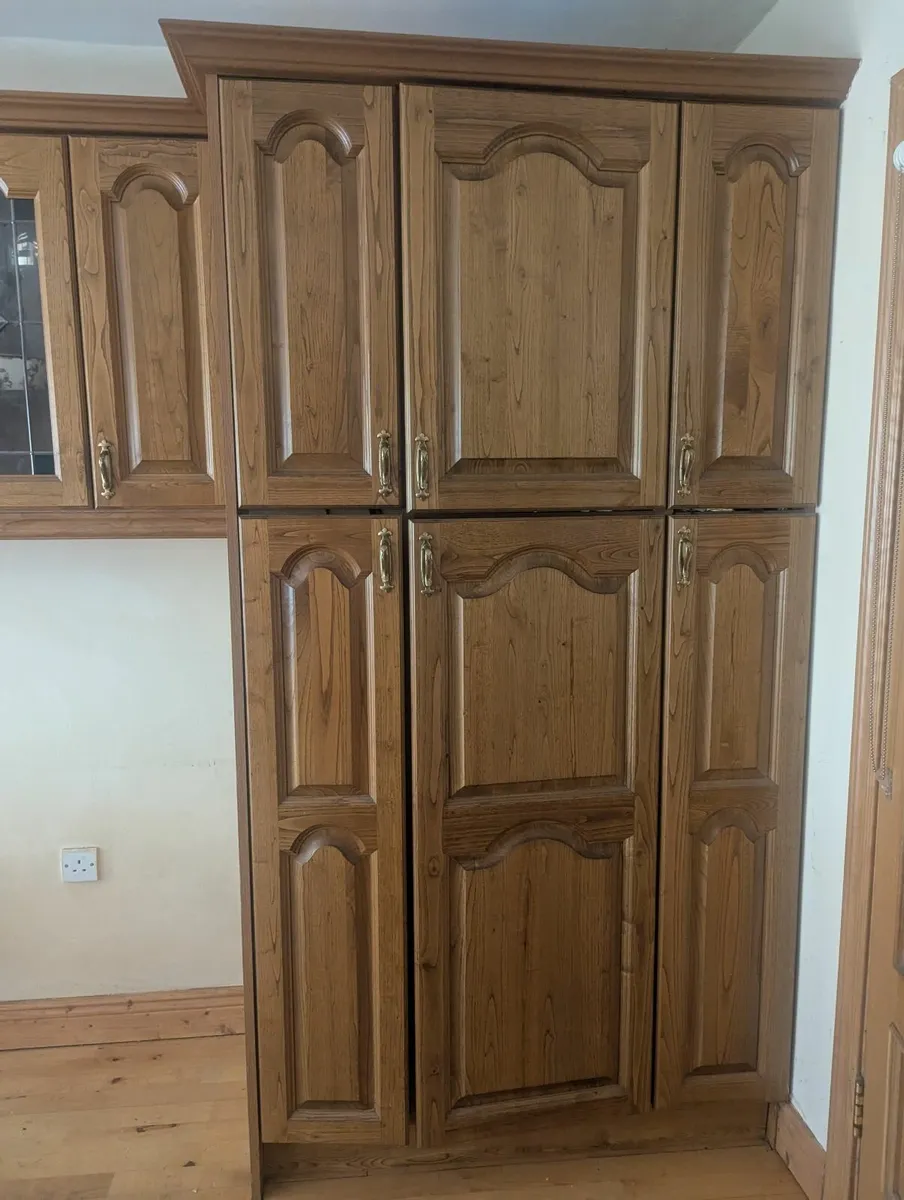 Kitchen presses/cupboards - Image 2
