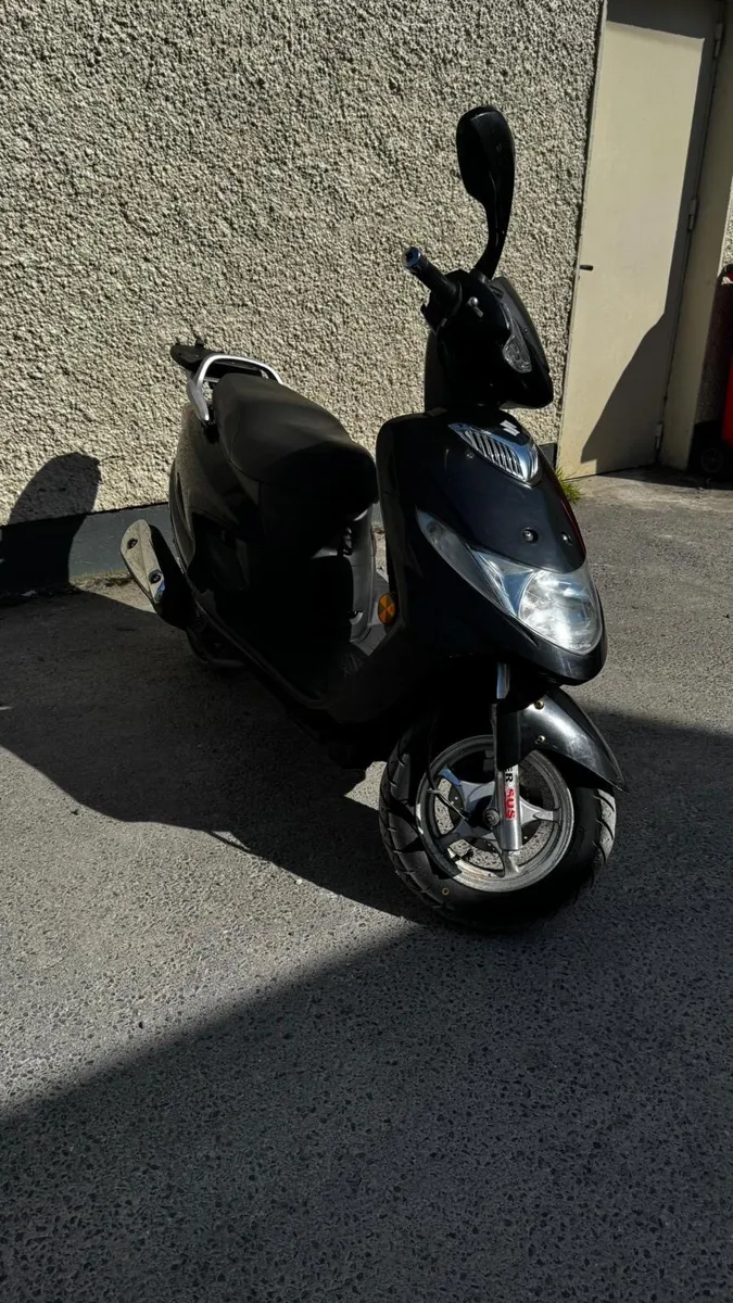 SUZUKI AN125 - Image 4