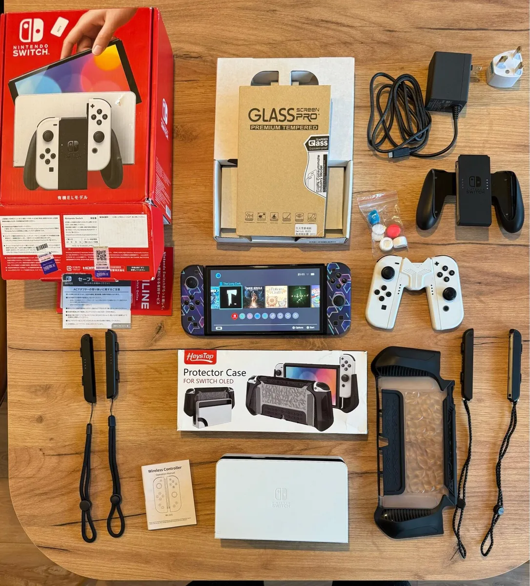 Nintendo Switch OLED Custom Japanese Edition - Image 4