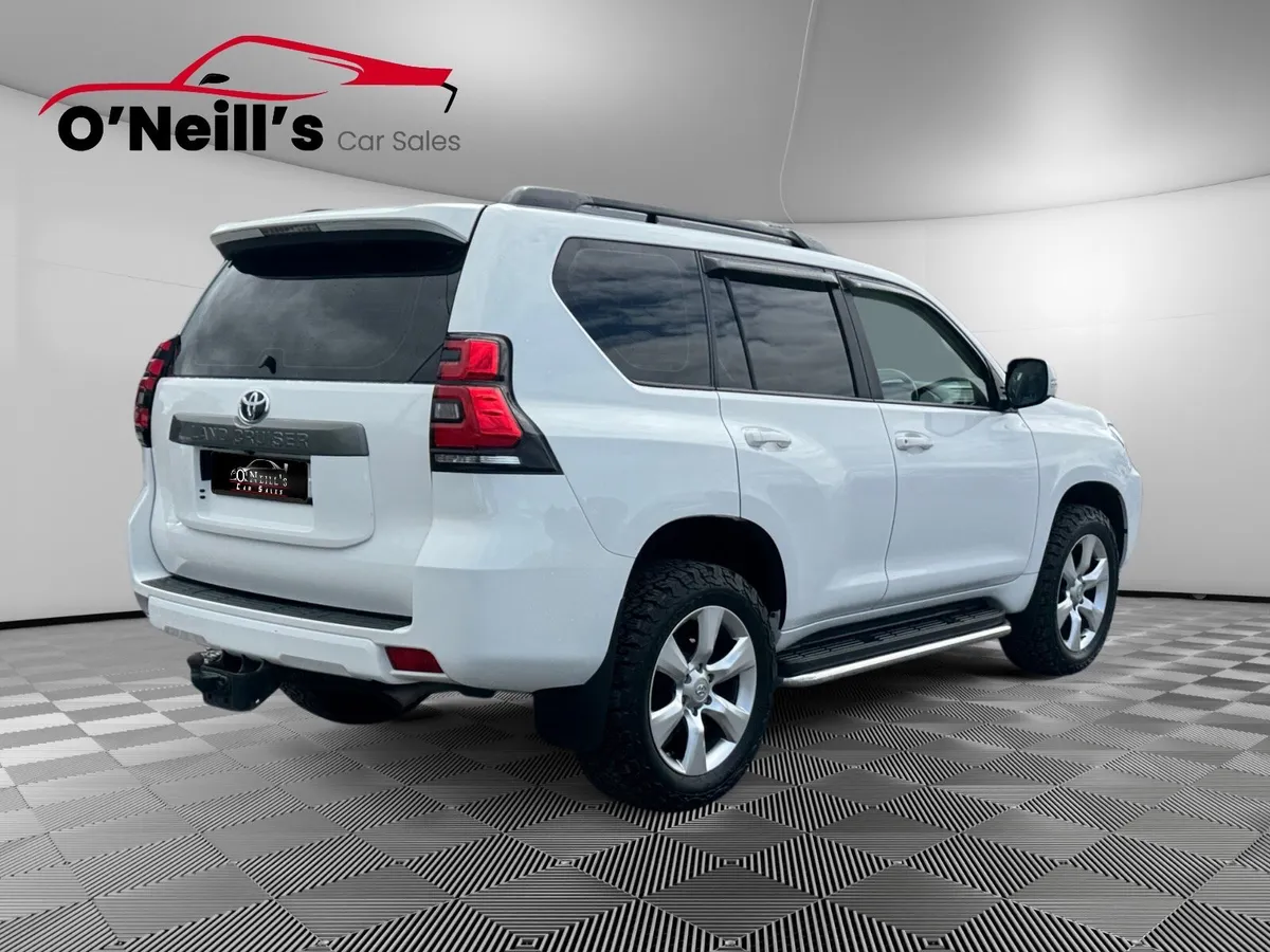 Toyota Land Cruiser 2018 *NO VAT* LWB BUSINESS 4DR - Image 3