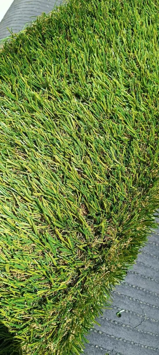 ARTIFICIAL GRASS Back in stock *5M WIDE ROLLS* ‼️ - Image 2