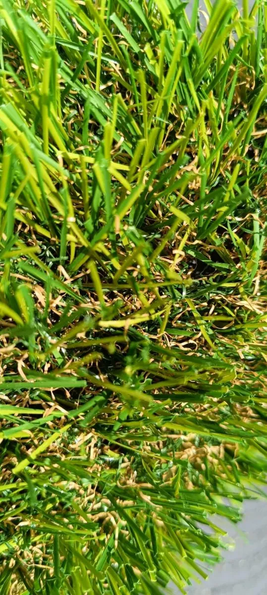 ARTIFICIAL GRASS Back in stock *5M WIDE ROLLS* ‼️ - Image 1