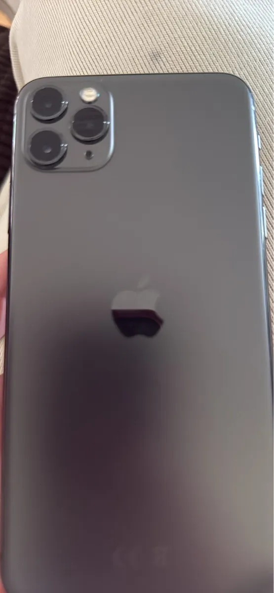 iPhone 11 Pro Max 256GB - Image 3