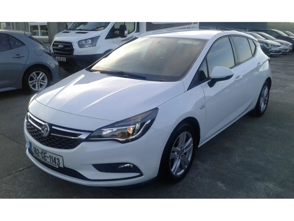 Vauxhall Astra 1.6 CDTI DESIGN ECOTEC S S/S 5DR 11 - Image 2