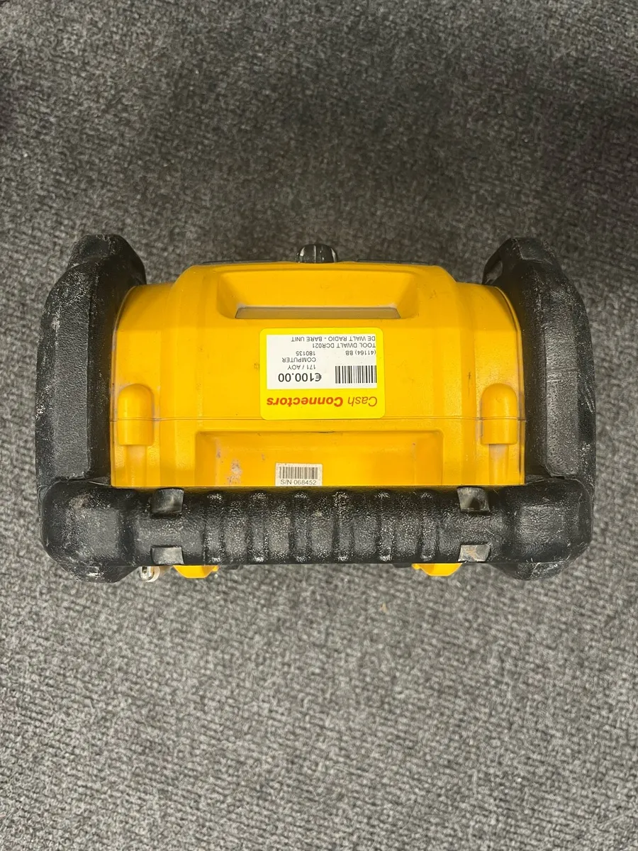 DeWalt Radio - Image 2