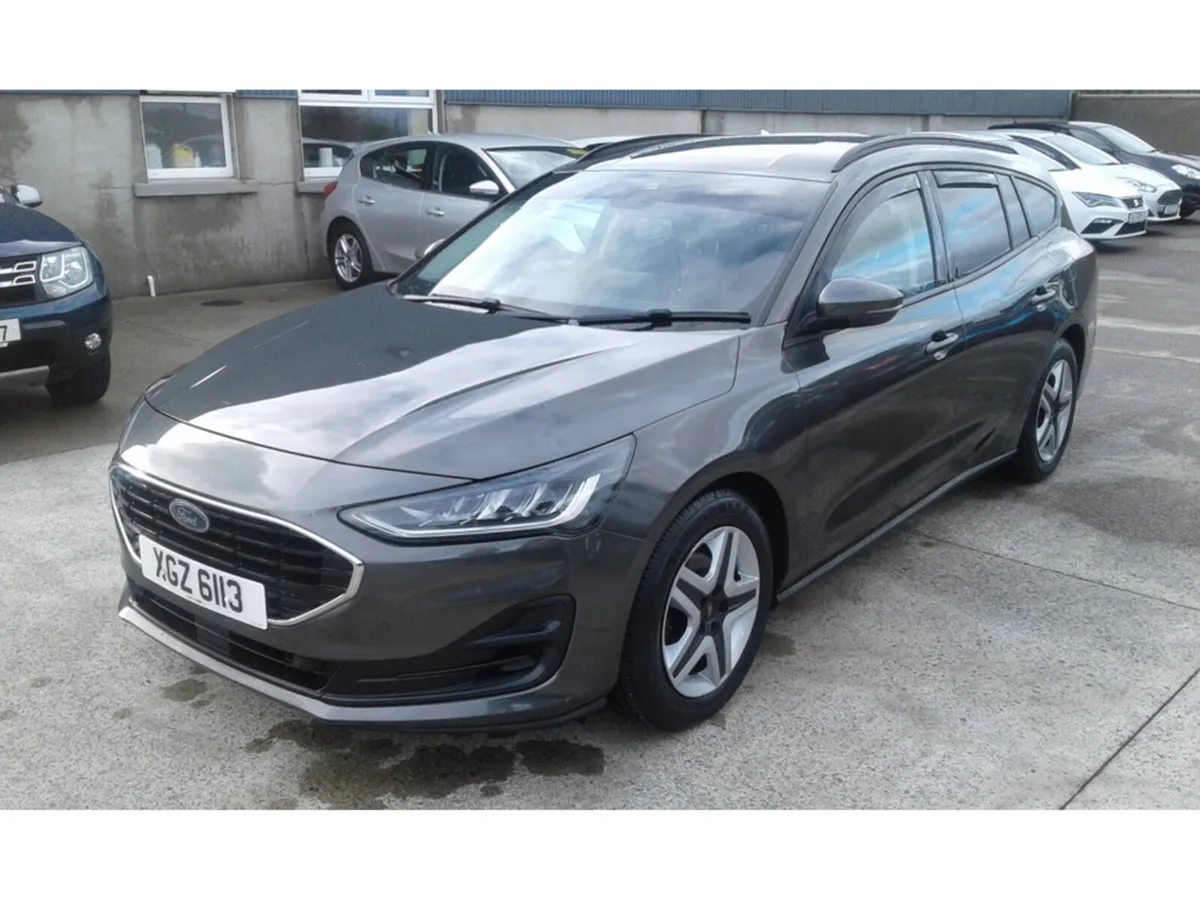 Ford Focus TREND ECOBLUE AUTO estate - Image 2